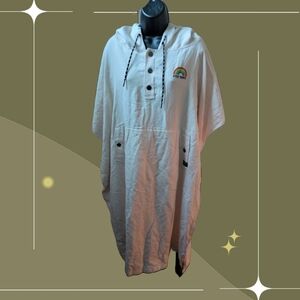 ✨ Nwt Slowtide Stay Trippy Changing Poncho In L/XL